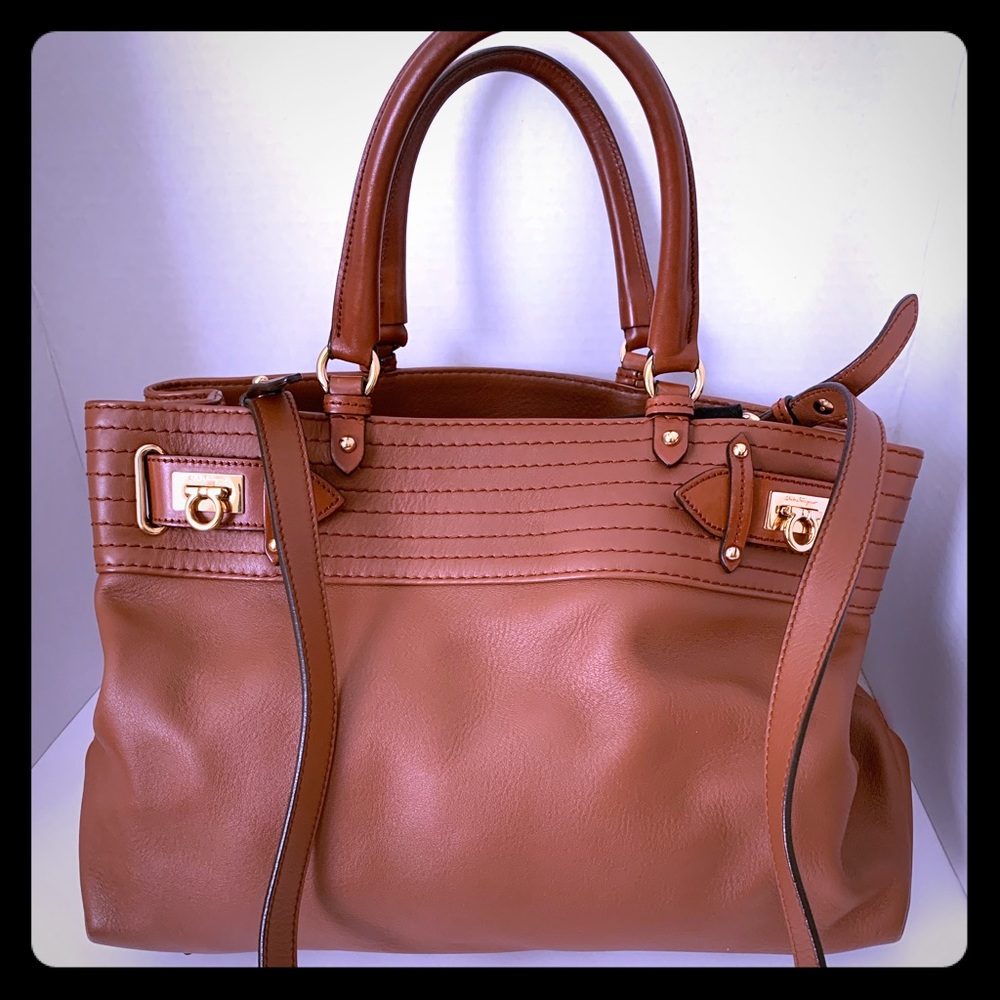 Ferragamo Handbag - W Vitello Tote in Tan